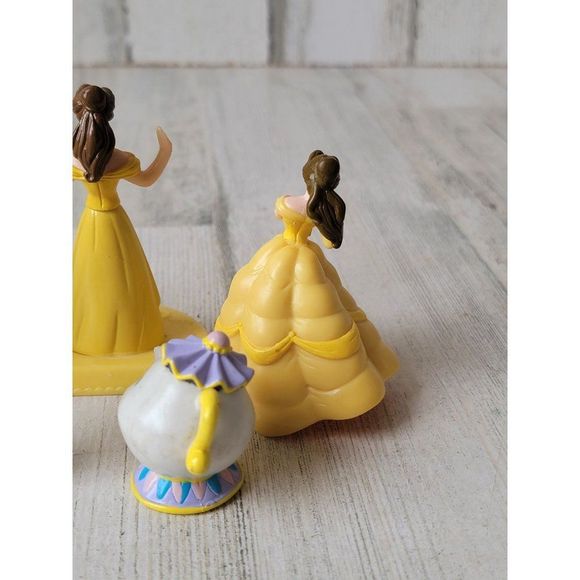 Beauty Beast playset Gaston Mrs pot Bell Disney toy figure - Picture 8 of 11